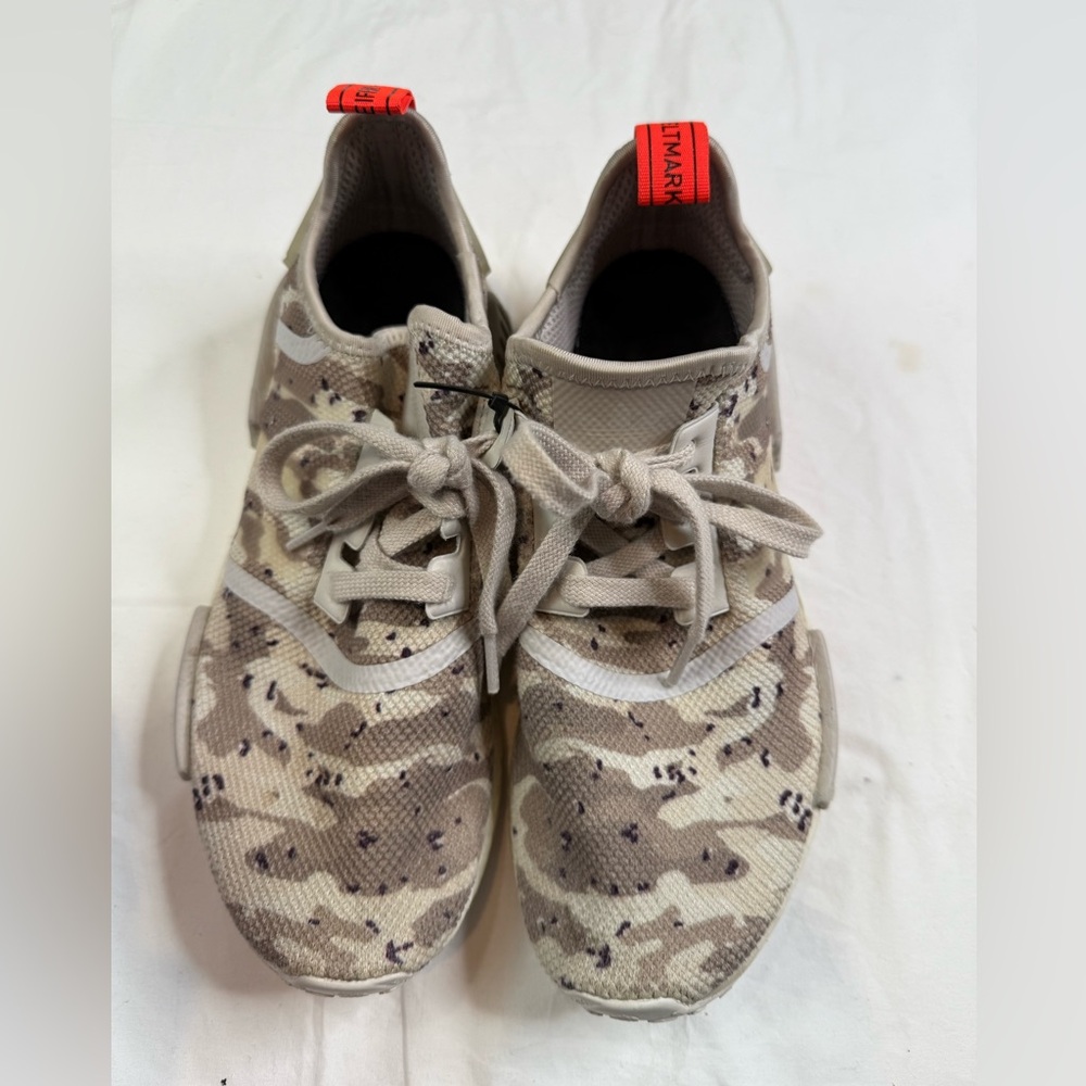 Adidas NMD R1 Size 8 Running Shoes Chalk White Camo A100325